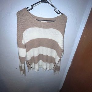 Size XXL , perfect for the fall. It’s not too warm but it’s amazing.